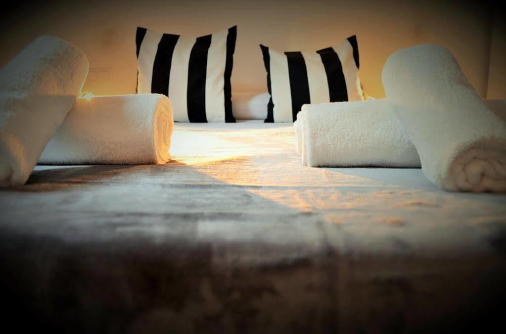 Auberge de jeunesse Mybedbcn à Barcelone Extérieur photo
